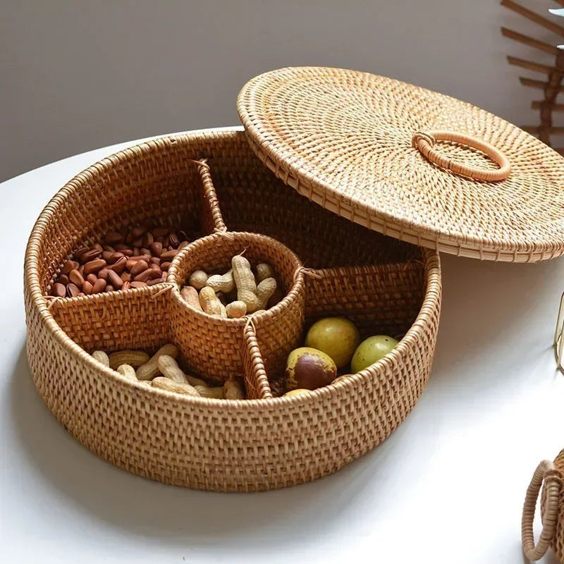 Rattan Snackdoos met 5 Vakken en Deksel